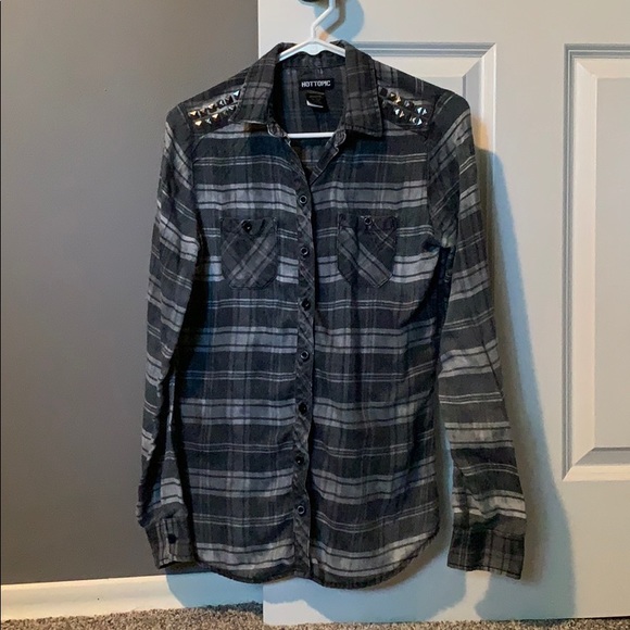 Hot Topic Tops - Flannel Shirt